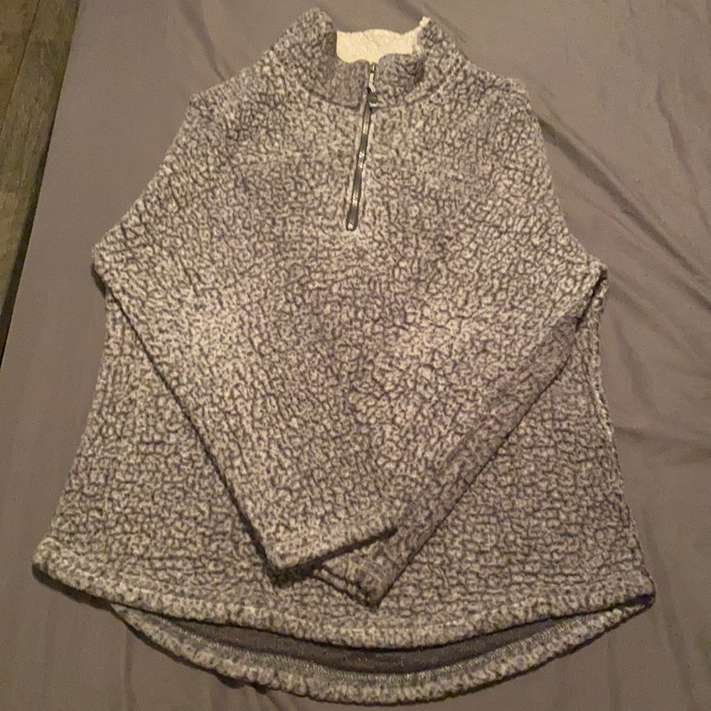 Women’s green tea zip up
